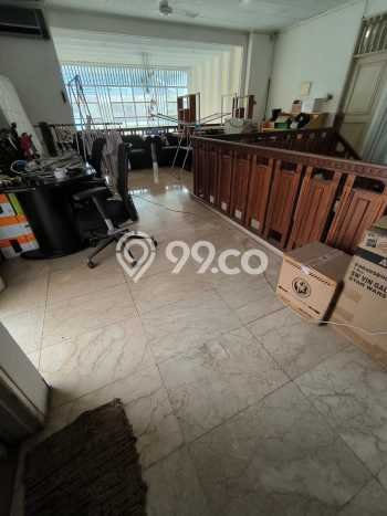 Ready to Use! Luxury House LT 412m2 Desain Modern di Pondok Indah Ready to Use! Luxury House LT 412m2 Desain Modern di Pondok Indah