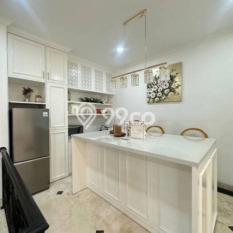 Dijual Rumah Mewah Elegan Dengan View Eksklusif di Pondok Indah, Jakarta Selatan Dijual Rumah Mewah Elegan Dengan View Eksklusif di Pondok Indah, Jakarta Selatan