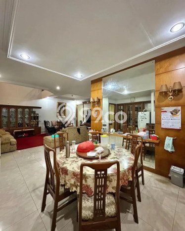 Ready to Use! Luxury House LT 253m2 Desain Modern di Pondok Indah Ready to Use! Luxury House LT 253m2 Desain Modern di Pondok Indah
