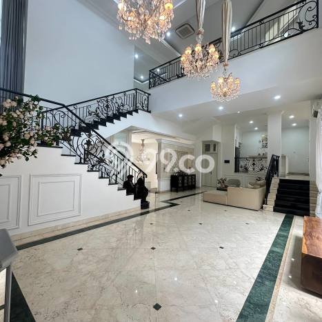 Dijual Rumah Mewah Elegan Dengan View Eksklusif di Pondok Indah, Jakarta Selatan Dijual Rumah Mewah Elegan Dengan View Eksklusif di Pondok Indah, Jakarta Selatan