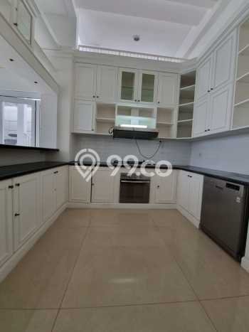Ready to Use! Luxury House LT 352m2 Desain Modern di Pondok Indah Ready to Use! Luxury House LT 352m2 Desain Modern di Pondok Indah