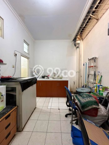 Ruko di Cipete, Luas 210m2m², Pusat Komersial, Jalan Utama Ruko di Cipete, Luas 210m2m², Pusat Komersial, Jalan Utama