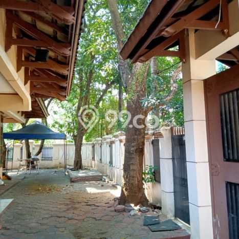 Rumah Luxury Modern Tanpa Renovasi di Pondok Indah Jakarta Selatan Rumah Luxury Modern Tanpa Renovasi di Pondok Indah Jakarta Selatan