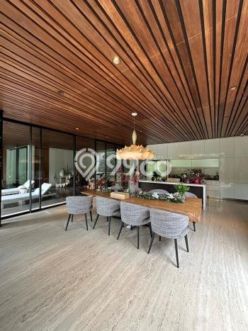 Siap Huni Rumah Mewah 4 Kamar di Kebayoran Baru Dekat ke Mana Pun Siap Huni Rumah Mewah 4 Kamar di Kebayoran Baru Dekat ke Mana Pun