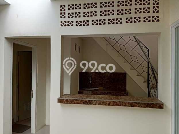 Rumah Elit Modern Tanpa Renovasi di BSD City Tangerang Rumah Elit Modern Tanpa Renovasi di BSD City Tangerang