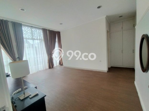 Jarang Ada! Rumah Kontrakan 4 Kamar Bagus Siap Huni BSD Green Wich Jarang Ada! Rumah Kontrakan 4 Kamar Bagus Siap Huni BSD Green Wich