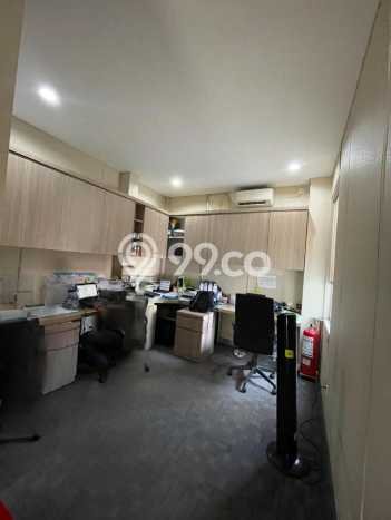 Ruko Dijual di Tangerang LT 300m2 & LB 468m2 Lokasi Terbaik! Ruko Dijual di Tangerang LT 300m2 & LB 468m2 Lokasi Terbaik!