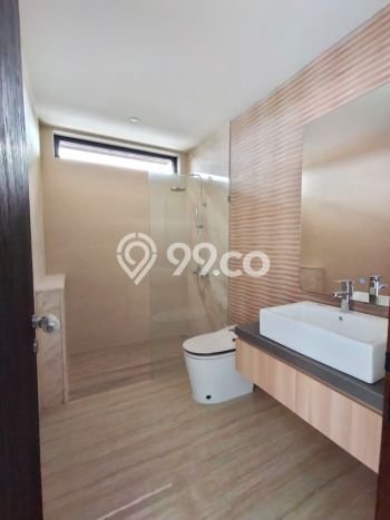 Hunian Mewah LB 500m2 Siap Huni Desain Elegan di Alam Sutera, Tangerang Hunian Mewah LB 500m2 Siap Huni Desain Elegan di Alam Sutera, Tangerang