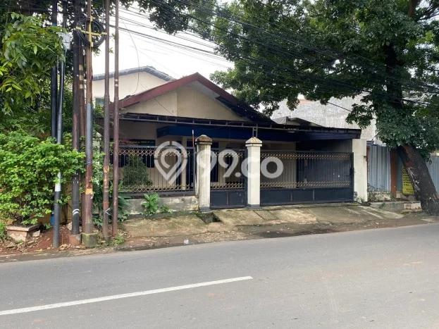 Rumah Luxury Best Location di Jakarta Timur, DKI Jakarta Rumah Luxury Best Location di Jakarta Timur, DKI Jakarta