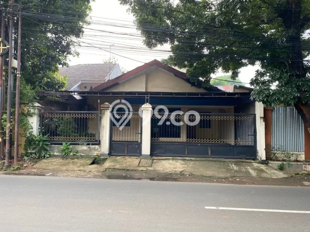 Rumah Luxury Best Location di Jakarta Timur, DKI Jakarta Rumah Luxury Best Location di Jakarta Timur, DKI Jakarta