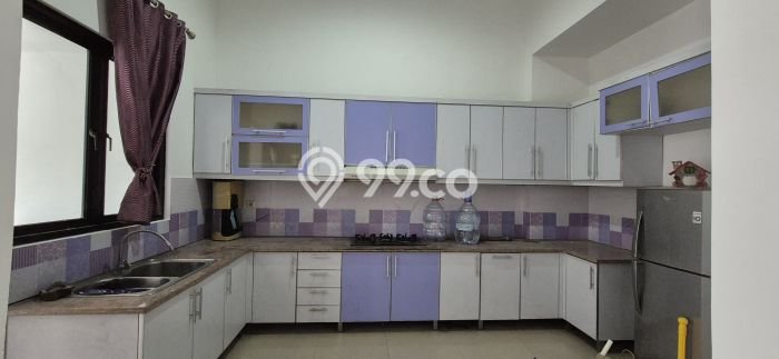Dijual Rumah Luas Elegan Dengan View Cantik di Villa Melati Mas, Tangerang Selatan Dijual Rumah Luas Elegan Dengan View Cantik di Villa Melati Mas, Tangerang Selatan