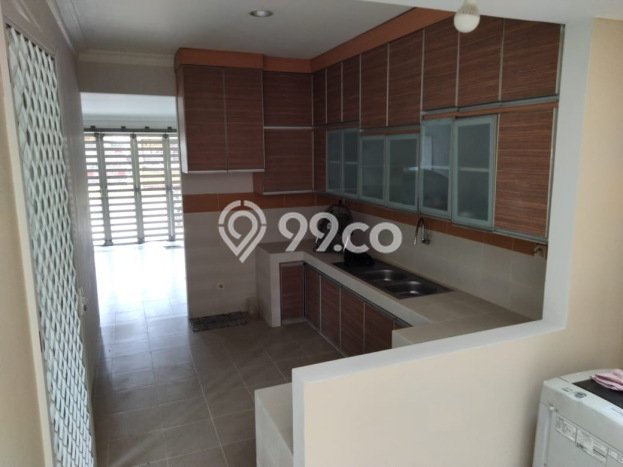 Rumah Mewah LB 309m2 Siap Pakai Desain Elegan di Alam Sutera, Tangerang Rumah Mewah LB 309m2 Siap Pakai Desain Elegan di Alam Sutera, Tangerang