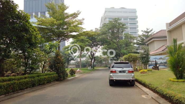 Rumah Mewah LB 309m2 Siap Pakai Desain Elegan di Alam Sutera, Tangerang Rumah Mewah LB 309m2 Siap Pakai Desain Elegan di Alam Sutera, Tangerang
