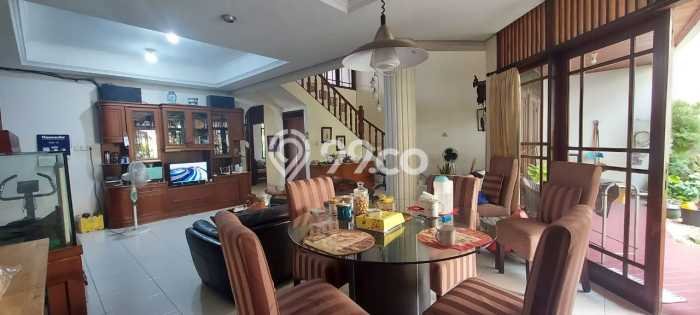 For Sale! Premium House LT 288m2 Desain Elegan di Puri Indah For Sale! Premium House LT 288m2 Desain Elegan di Puri Indah