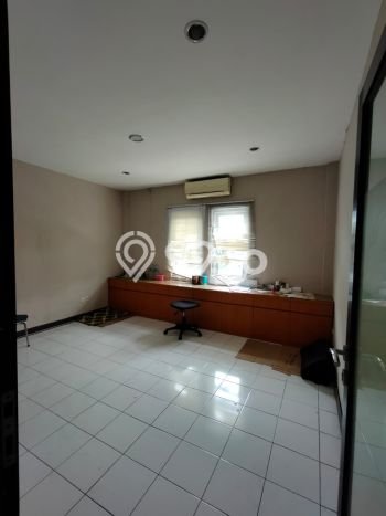 Ruko Dijual di Prime Area Tangerang Luas 170m2 Ruko Dijual di Prime Area Tangerang Luas 170m2
