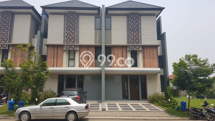 Rumah Elit Modern Tanpa Renovasi di BSD City Tangerang Rumah Elit Modern Tanpa Renovasi di BSD City Tangerang