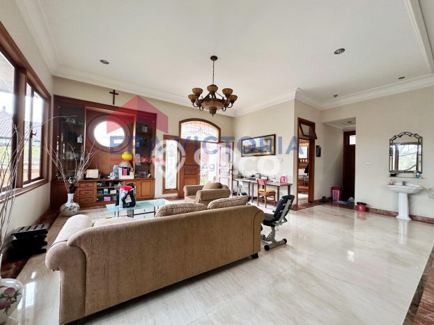 BEST PRICE! Rumah Premium di , Luas 700m2m² LB 500m2m² BEST PRICE! Rumah Premium di , Luas 700m2m² LB 500m2m²