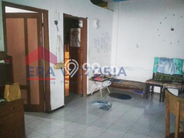 KESEMPATAN EMAS! Rumah di Klojen, Malang, Luas 139m2m² LB 250m2m² KESEMPATAN EMAS! Rumah di Klojen, Malang, Luas 139m2m² LB 250m2m²