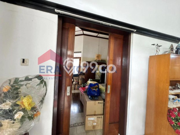 Ready to Use! Luxury House LT 880m2 Desain Elegan di Malang Kota Ready to Use! Luxury House LT 880m2 Desain Elegan di Malang Kota