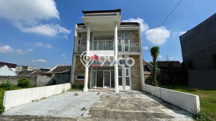 DIJUAL CEPAT! Rumah Modern area Ngasem, Kediri, LT 86m2m² LB 80m2m² BISA KPR! DIJUAL CEPAT! Rumah Modern area Ngasem, Kediri, LT 86m2m² LB 80m2m² BISA KPR!