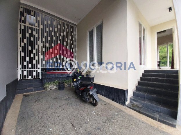 Dijual Cepat Rumah Bagus Siap Huni LB 290m2 di Batu, Batu Dijual Cepat Rumah Bagus Siap Huni LB 290m2 di Batu, Batu