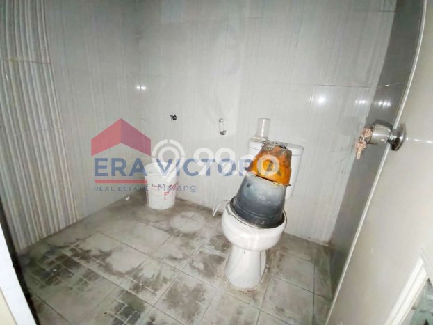 Ruko Disewa di Malang dengan LB 352m2 Area Komersial Ramai Ruko Disewa di Malang dengan LB 352m2 Area Komersial Ramai