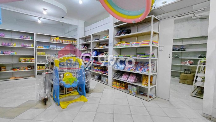 Unit Ruko Dijual di Klojen Malang Luas Tanah 372m2, Luas Bangunan 700m2 Unit Ruko Dijual di Klojen Malang Luas Tanah 372m2, Luas Bangunan 700m2