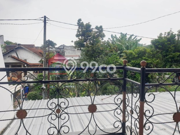 Rumah Strategis Modern Lb 250m2 di Singosari, Malang Rumah Strategis Modern Lb 250m2 di Singosari, Malang