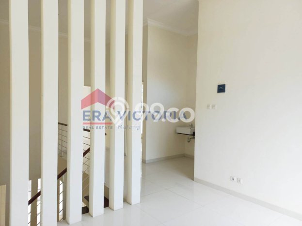 Rumah Luxury Modern Tanpa Renovasi di Tidar Malang Rumah Luxury Modern Tanpa Renovasi di Tidar Malang