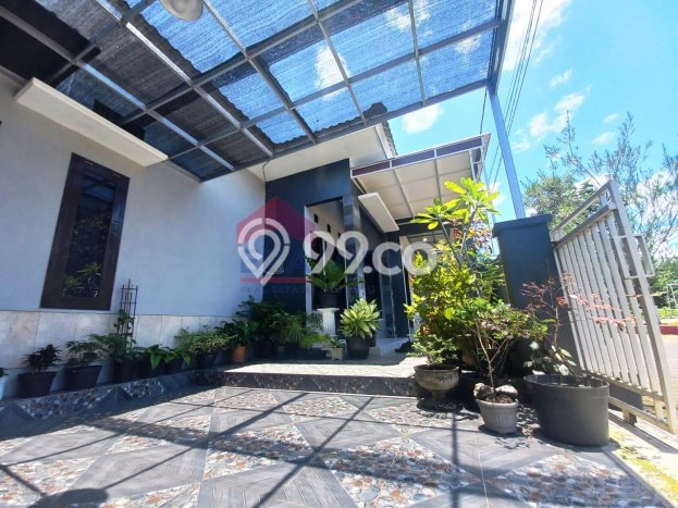 Rumah LT 147m2m² / LB 104m2m² di Kawasan Kedungkandang, Malang Rumah LT 147m2m² / LB 104m2m² di Kawasan Kedungkandang, Malang
