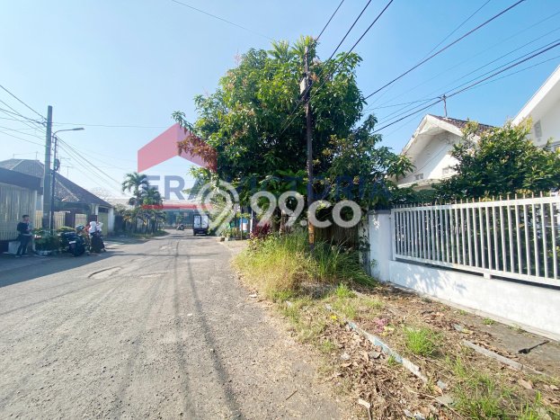 Rumah Minimalis LT 191m2m² Siap Huni di , Dekat Tempat Strategis, Malang Rumah Minimalis LT 191m2m² Siap Huni di , Dekat Tempat Strategis, Malang