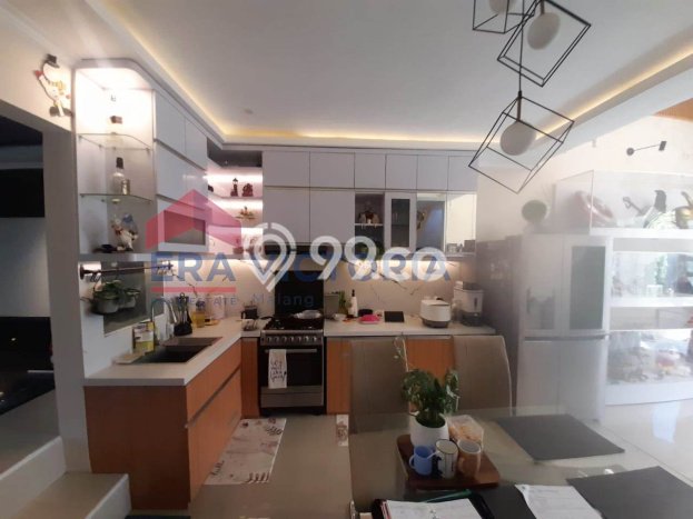 Rumah LT 98m2m² / LB 120m2m² Pemandangan Gunung di , Malang Rumah LT 98m2m² / LB 120m2m² Pemandangan Gunung di , Malang