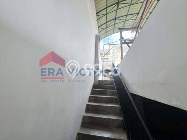 Ready to Use! Luxury House LT 880m2 Desain Elegan di Malang Kota Ready to Use! Luxury House LT 880m2 Desain Elegan di Malang Kota