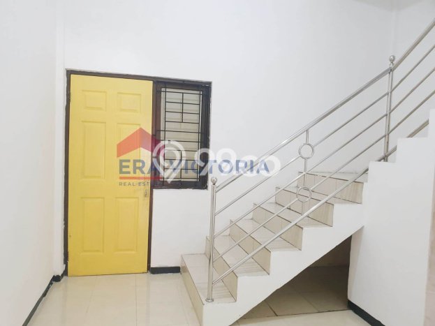 Ruko di , Luas 154m2m², Jalan Strategis, Siap Operasional Ruko di , Luas 154m2m², Jalan Strategis, Siap Operasional