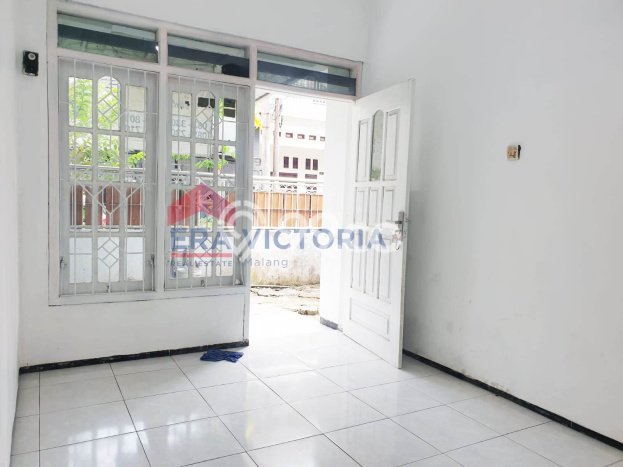 PENAWARAN TERBATAS! Rumah Premium di , Luas 102m2m² Bangunan 80m2m² PENAWARAN TERBATAS! Rumah Premium di , Luas 102m2m² Bangunan 80m2m²