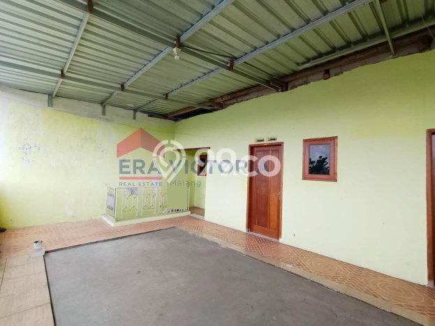 Hunian Cantik Modern Lb 250m2 di Pakis, Malang Hunian Cantik Modern Lb 250m2 di Pakis, Malang