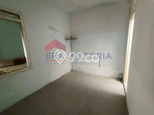 LISTING BARU! Rumah Strategis di Blimbing, Luas 151m2m² LB 70m2m² LISTING BARU! Rumah Strategis di Blimbing, Luas 151m2m² LB 70m2m²