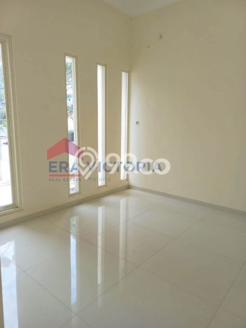 Rumah Luxury Modern Tanpa Renovasi di Tidar Malang Rumah Luxury Modern Tanpa Renovasi di Tidar Malang