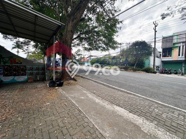 Ruko Premium Kawasan , Luas 136m2m², Jalan Utama, Tingkat Keramaian Tinggi Ruko Premium Kawasan , Luas 136m2m², Jalan Utama, Tingkat Keramaian Tinggi