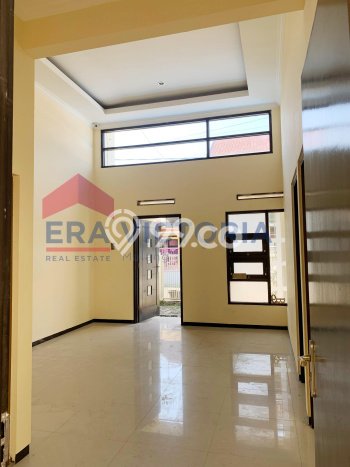 HARGA SPESIAL! Rumah Premium di Pakis, Malang, Luas 90m2m² Bangunan 41m2m² Bisa Nego! HARGA SPESIAL! Rumah Premium di Pakis, Malang, Luas 90m2m² Bangunan 41m2m² Bisa Nego!