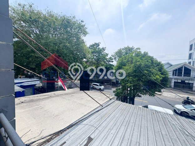 LOKASI STRATEGIS! Ruko For Rent di Blimbing, Luas 180m2m², Kawasan Komersial LOKASI STRATEGIS! Ruko For Rent di Blimbing, Luas 180m2m², Kawasan Komersial