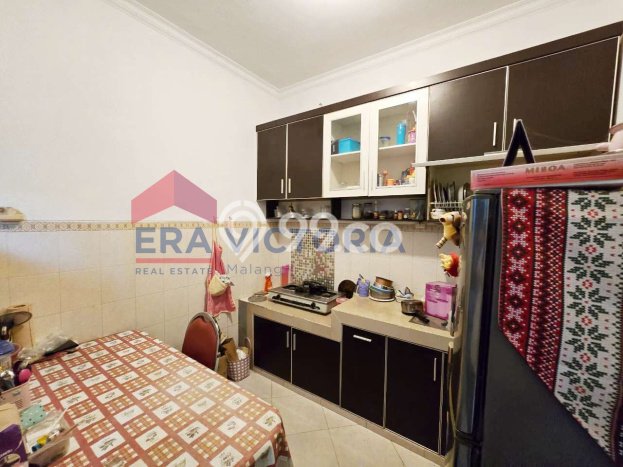 Disewakan! Rumah 2 Kamar Tidur &
1 Kamar Mandi di Tidar, Malang Disewakan! Rumah 2 Kamar Tidur &
1 Kamar Mandi di Tidar, Malang