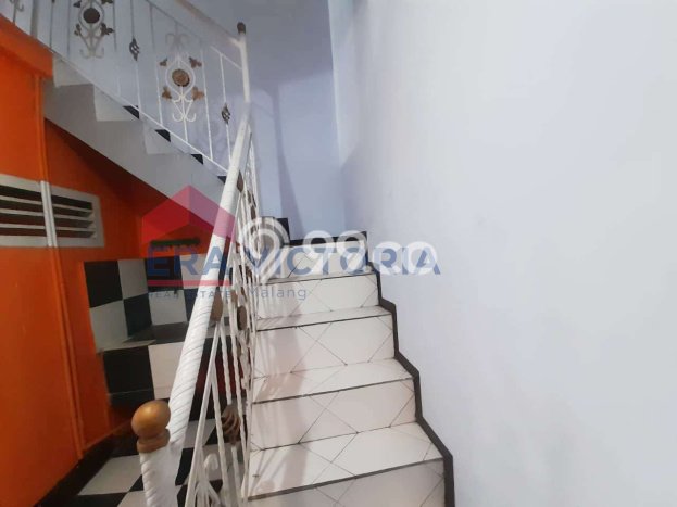 Rumah Eksklusif di Wagir, Malang, LT 71m2m² Bangunan 140m2m² Rumah Eksklusif di Wagir, Malang, LT 71m2m² Bangunan 140m2m²
