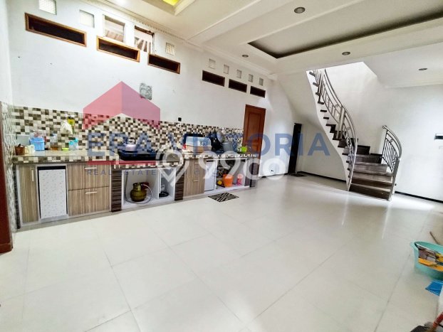 HOT PROPERTY! Rumah Premium area Bumiaji, LT 610m2m² LB 350m2m² HOT PROPERTY! Rumah Premium area Bumiaji, LT 610m2m² LB 350m2m²