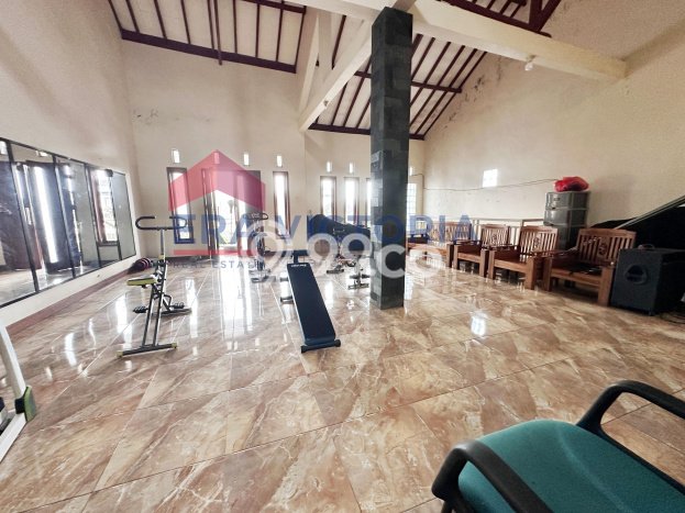Dijual Cepat Rumah LB 230m2m² di Area Premium, Malang Dijual Cepat Rumah LB 230m2m² di Area Premium, Malang