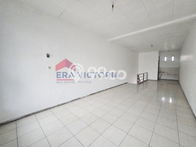 LOKASI STRATEGIS! Ruko di Blimbing, Luas 112m2m², Kawasan Ramai, Ready Bisnis LOKASI STRATEGIS! Ruko di Blimbing, Luas 112m2m², Kawasan Ramai, Ready Bisnis