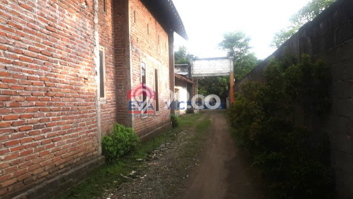 SPECIAL PROPERTY! Rumah di Pesantren, LT 752m2m² Bangunan 250m2m² SPECIAL PROPERTY! Rumah di Pesantren, LT 752m2m² Bangunan 250m2m²