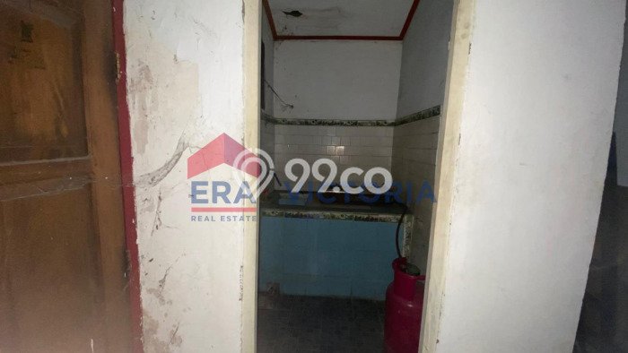 Rumah Lokasi Strategis di Kediri, Kediri, Luas 185m2m² Bangunan 130m2m² Rumah Lokasi Strategis di Kediri, Kediri, Luas 185m2m² Bangunan 130m2m²