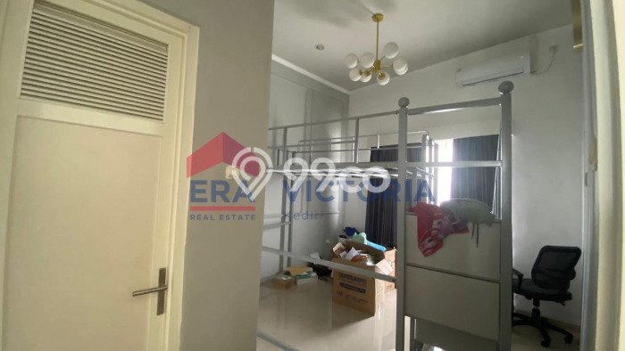 Rumah Modern 5 Kamar Terawat di , Dekat Tempat Strategis, Kediri Rumah Modern 5 Kamar Terawat di , Dekat Tempat Strategis, Kediri