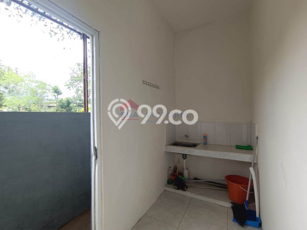 Rumah Nyaman dengan 4 Kamar Tidur di Kawasan Karangploso, Malang Rumah Nyaman dengan 4 Kamar Tidur di Kawasan Karangploso, Malang